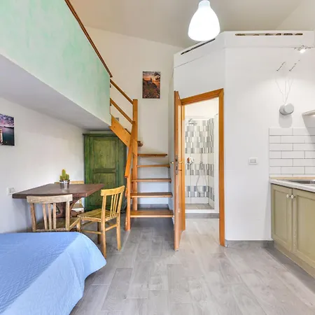 Il Melograno-1 By Interhome